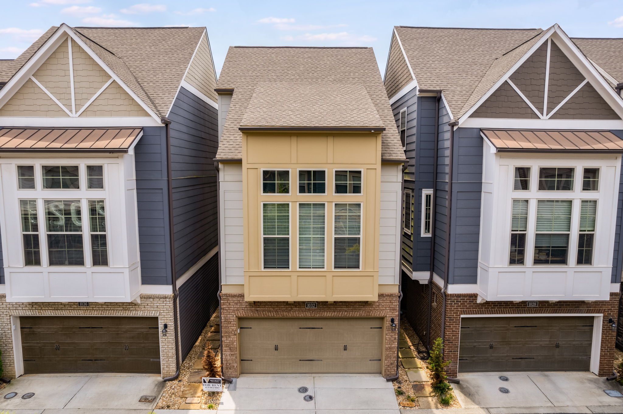 1032 Moorewood Ln SE