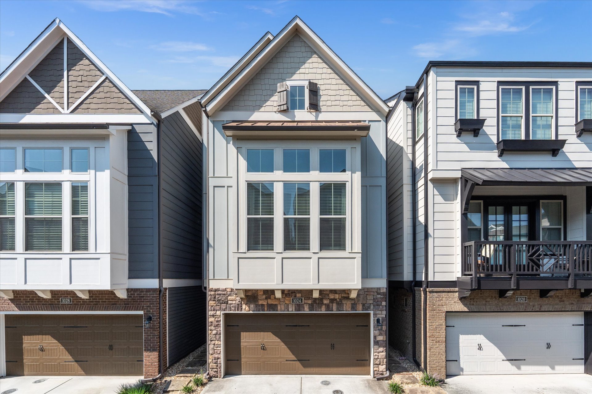 1024 Moorewood Ln SE